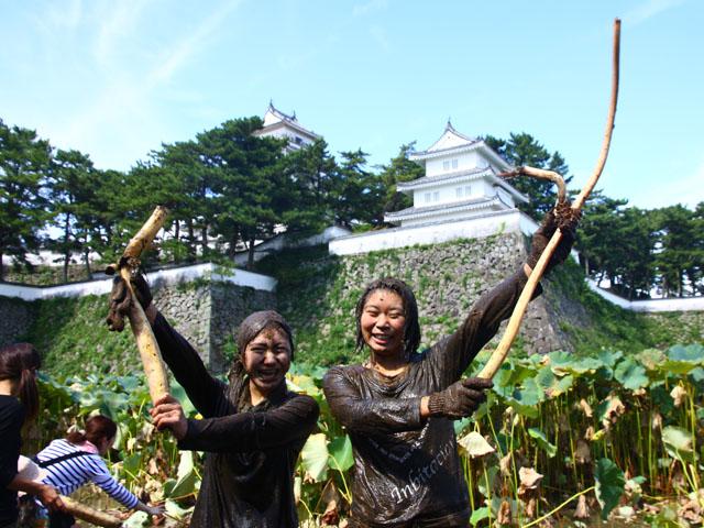 2010.10.13 蓮根狙って泥んこダイブ