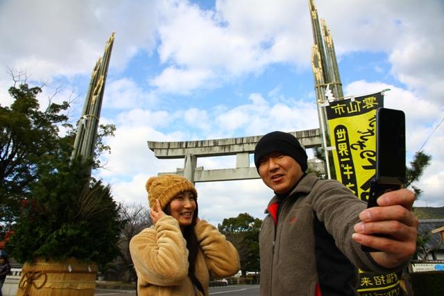 2011.12.25 千々石町に巨大門松が登場