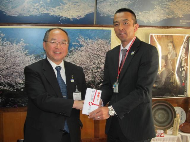 2012.04.19 剣道の都道府県大会に出場する前田さんを激励